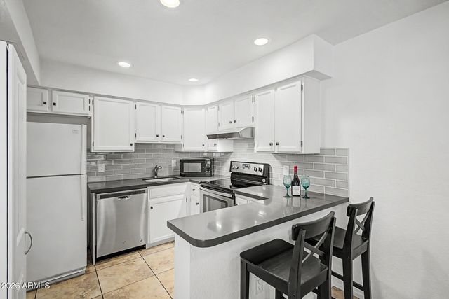 2040 S LONGMORE Street 43, Mesa, AZ 85202