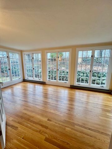 77 Cabot St, Waltham, MA 02453