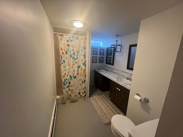 77 Cabot St, Waltham, MA 02453