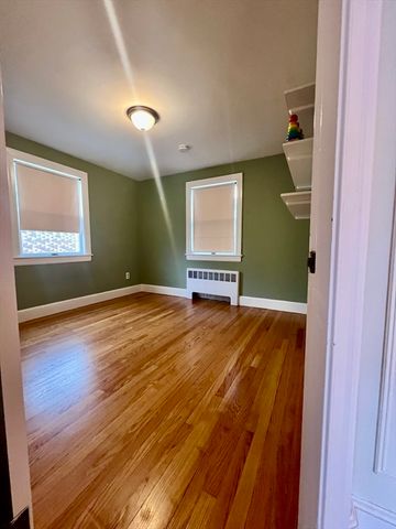 77 Cabot St, Waltham, MA 02453