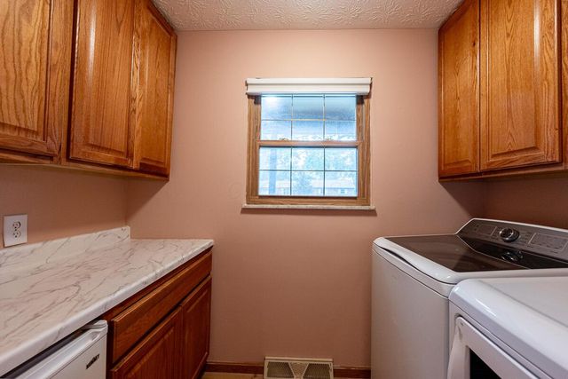 1450 Hiner Road, Orient, OH 43146