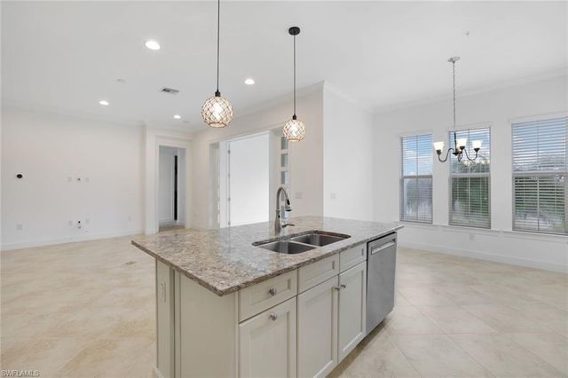 6549 Dominica DR 101, Naples, FL 34113