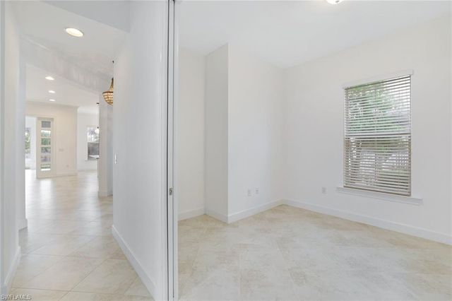 6549 Dominica DR 101, Naples, FL 34113