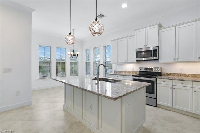 6549 Dominica DR 101, Naples, FL 34113