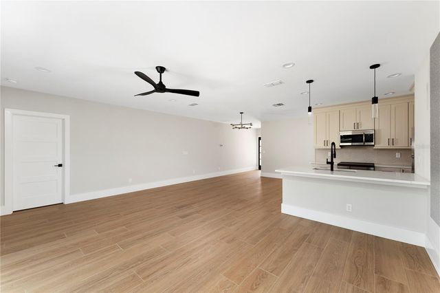 457 RIVERVIEW AVENUE, Sanford, FL 32771