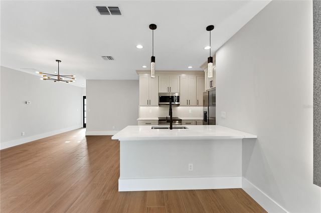 457 RIVERVIEW AVENUE, Sanford, FL 32771