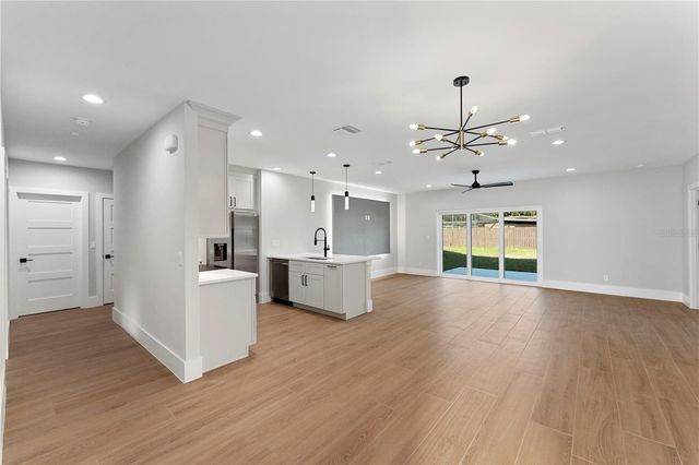 457 RIVERVIEW AVENUE, Sanford, FL 32771