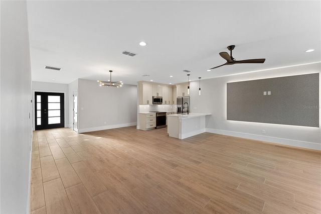 457 RIVERVIEW AVENUE, Sanford, FL 32771
