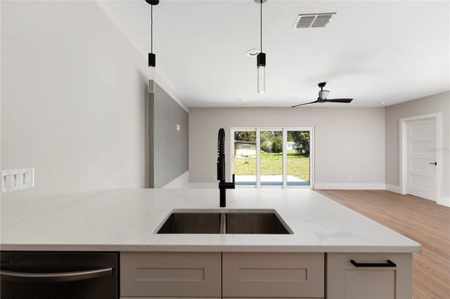 457 RIVERVIEW AVENUE, Sanford, FL 32771
