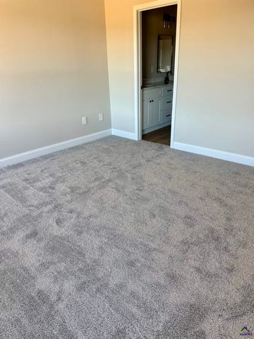 206 Sutton Dr., Perry, GA 31069