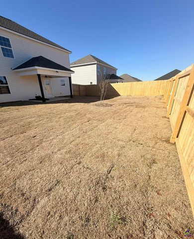 206 Sutton Dr., Perry, GA 31069