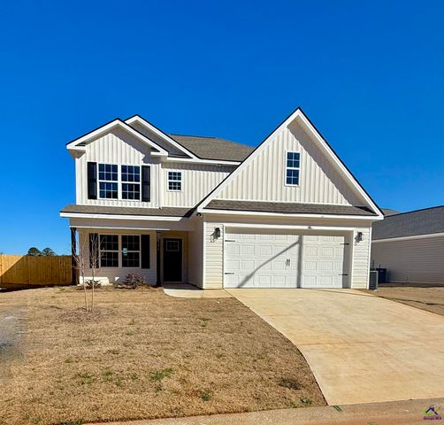 206 Sutton Dr., Perry, GA 31069