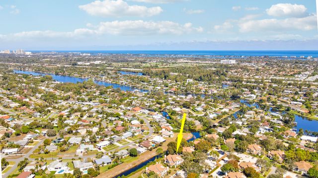 8115 Northboro Court B, Lake Clarke Shores, FL 33406