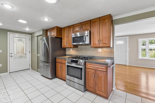 7370 Bedore Highway, Clay Twp, MI 48028
