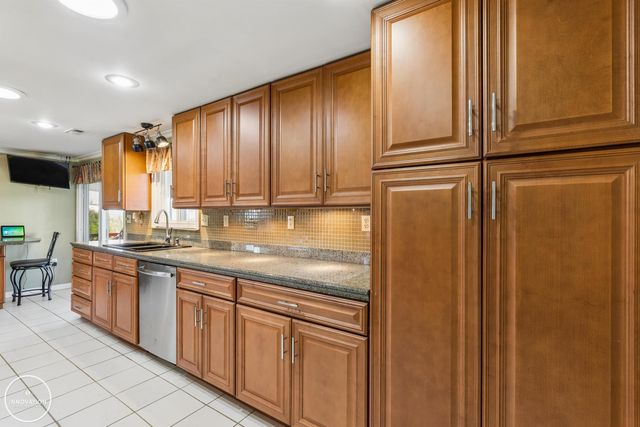 7370 Bedore Highway, Clay Twp, MI 48028