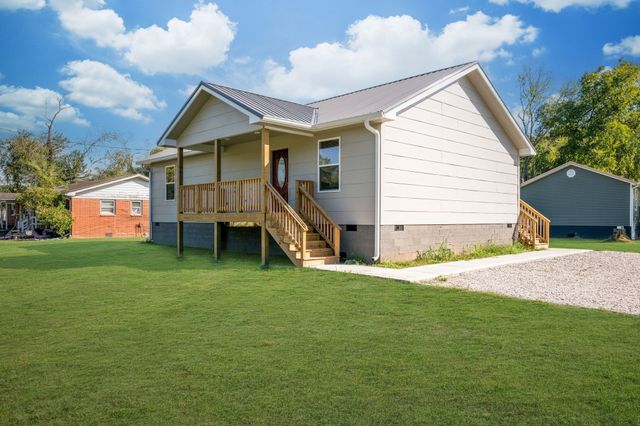 116 Fairground Drive, Waverly, TN 37185