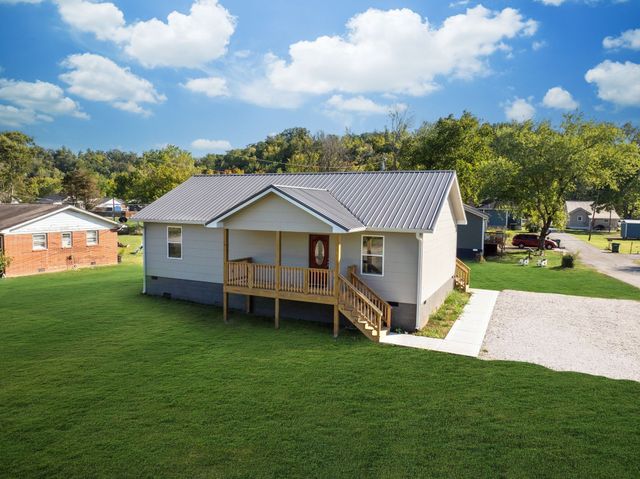 116 Fairground Drive, Waverly, TN 37185