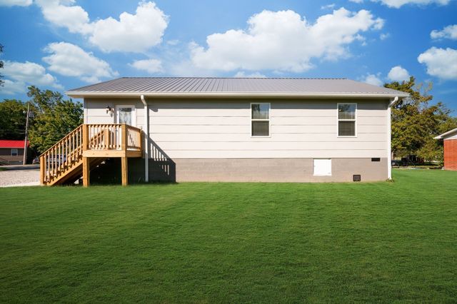 116 Fairground Drive, Waverly, TN 37185