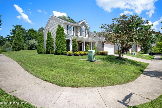 17013 Green Crest Ln, Louisville, KY 40245