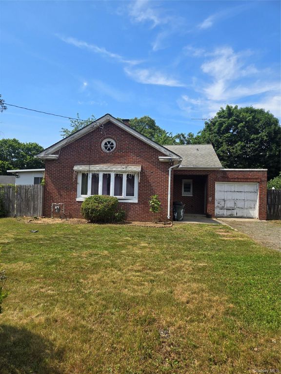 54 W 13th Street, Huntington Station, NY 11746
