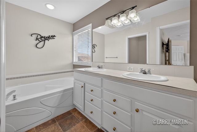 4328 Del Mar Drive, Wyoming, MI 49418