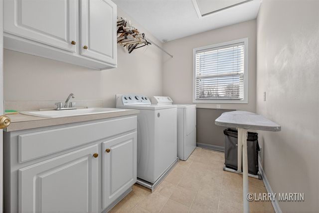 4328 Del Mar Drive, Wyoming, MI 49418