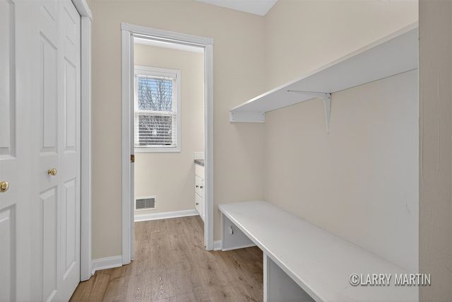 4328 Del Mar Drive, Wyoming, MI 49418