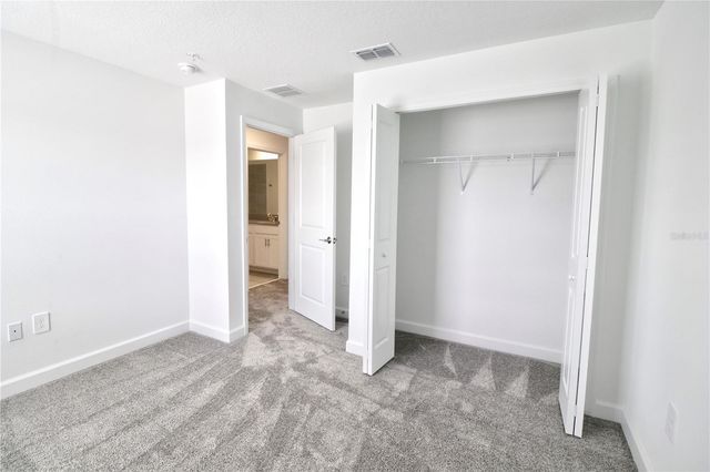 11425 LISTENING DRIVE, Orlando, FL 32832