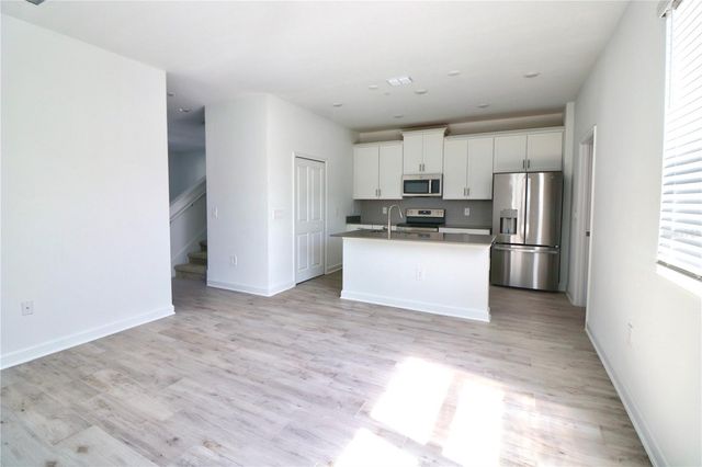 11425 LISTENING DRIVE, Orlando, FL 32832