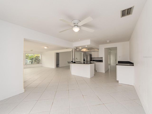 720 115TH AVENUE, Treasure Island, FL 33706