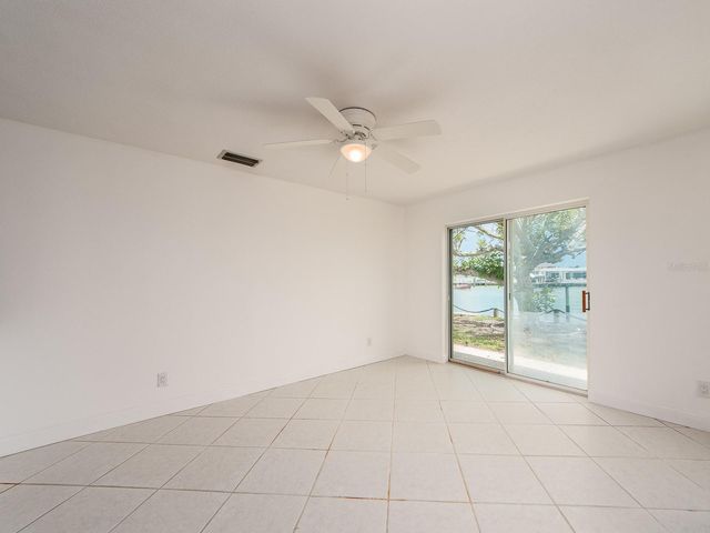 720 115TH AVENUE, Treasure Island, FL 33706