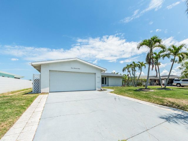 720 115TH AVENUE, Treasure Island, FL 33706