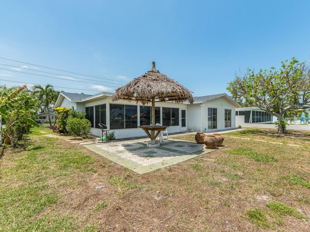 720 115TH AVENUE, Treasure Island, FL 33706
