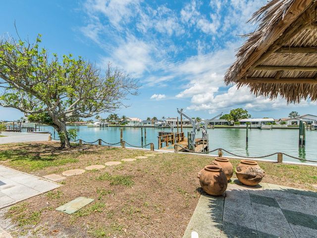 720 115TH AVENUE, Treasure Island, FL 33706