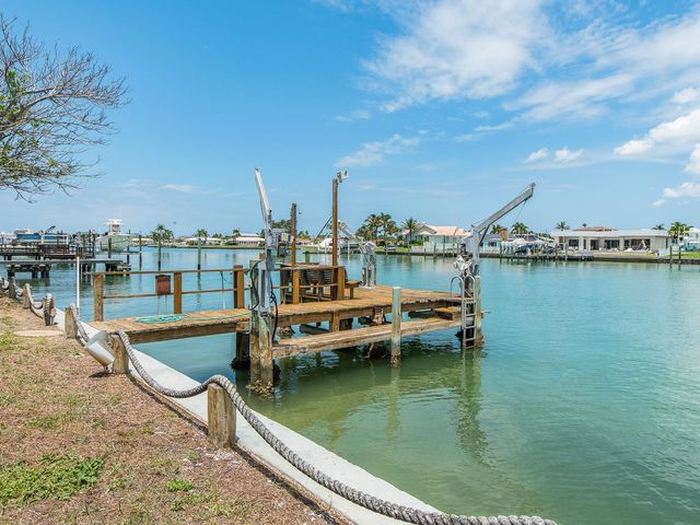 720 115TH AVENUE, Treasure Island, FL 33706