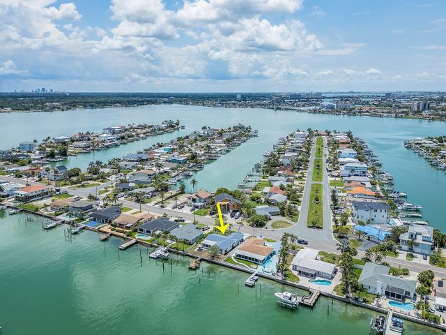 720 115TH AVENUE, Treasure Island, FL 33706