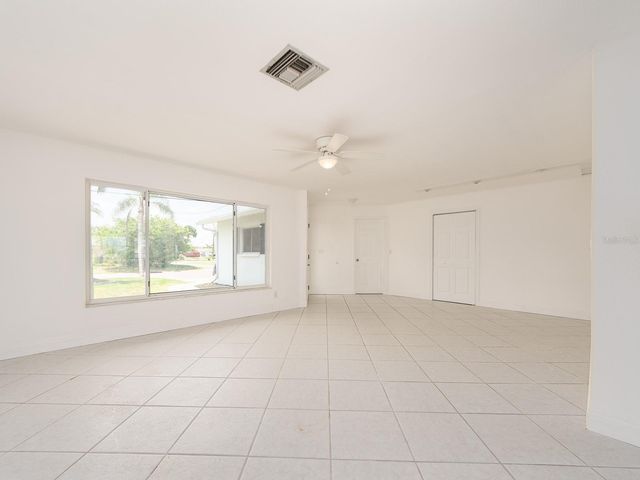 720 115TH AVENUE, Treasure Island, FL 33706