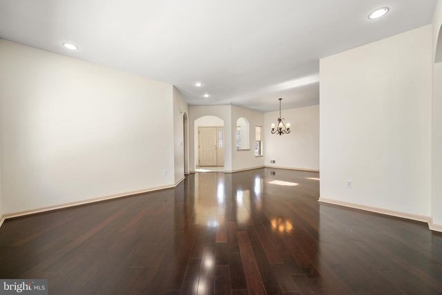 27 MISSION WAY, Barnegat, NJ 08005