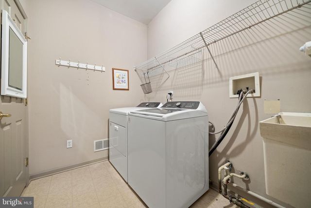 27 MISSION WAY, Barnegat, NJ 08005