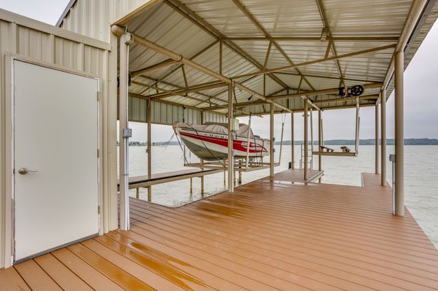 10814 Power Squadron Road, Azle, TX 76020