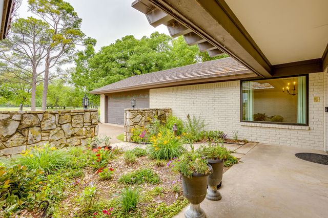 10814 Power Squadron Road, Azle, TX 76020