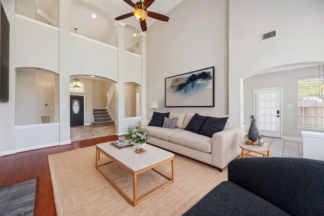 103 Chatsworth Circle, Sugar Land, TX 77479