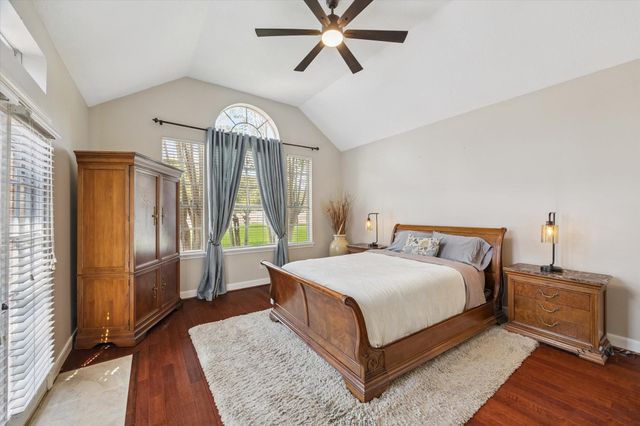 103 Chatsworth Circle, Sugar Land, TX 77479