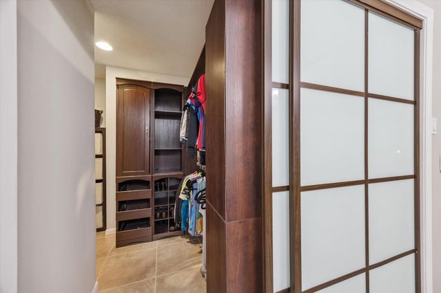 103 Chatsworth Circle, Sugar Land, TX 77479