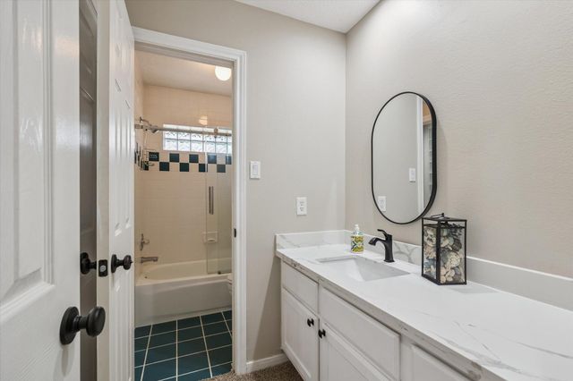 103 Chatsworth Circle, Sugar Land, TX 77479