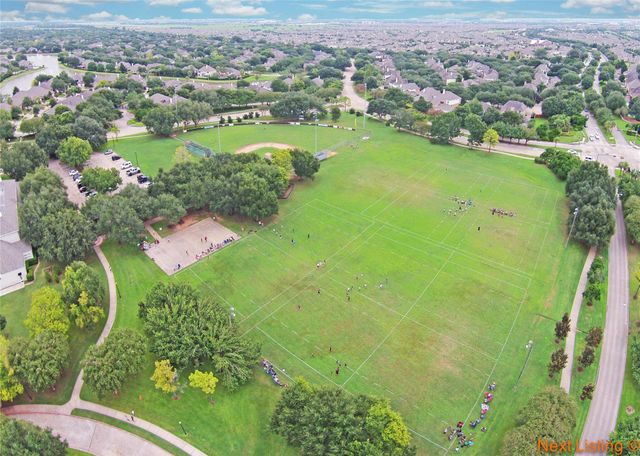 103 Chatsworth Circle, Sugar Land, TX 77479