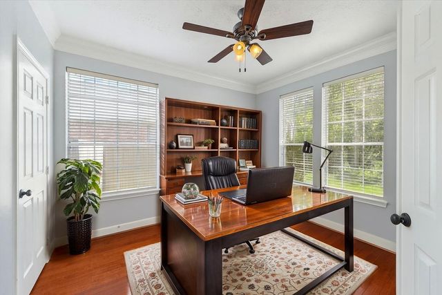 103 Chatsworth Circle, Sugar Land, TX 77479