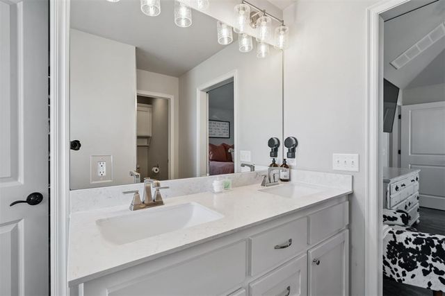 2827 NW Cheyenne Way, Piedmont, OK 73078