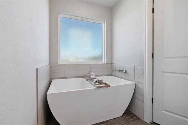 2827 NW Cheyenne Way, Piedmont, OK 73078