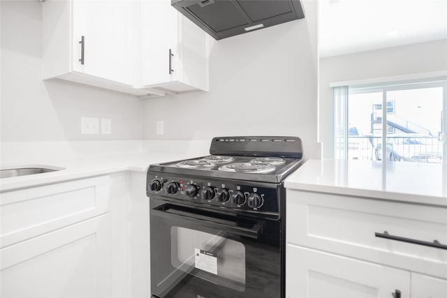 2101 Reinke Road 8110, Waller, TX 77484
